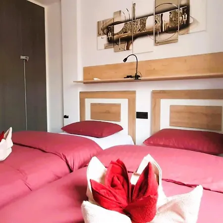 Oasis 129 Apartment *